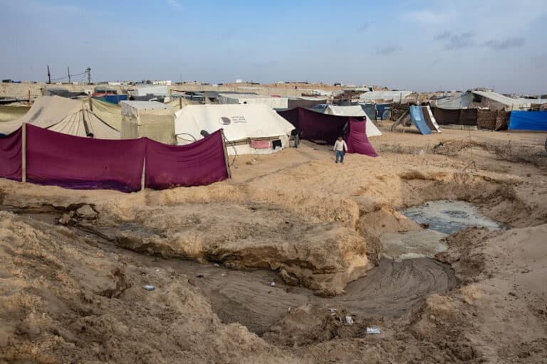 Israel pede a habitantes de Rafah para irem para "zonas humanitárias"