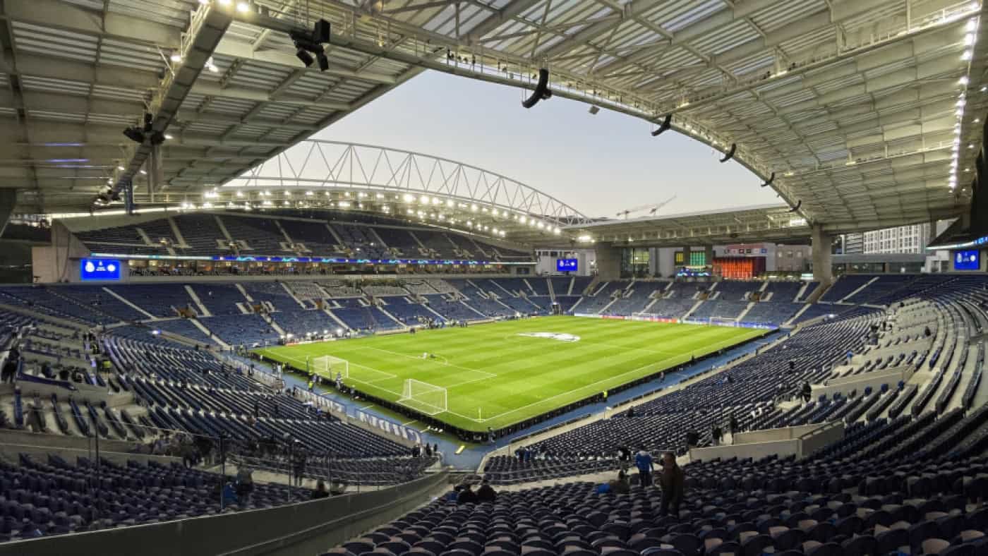 Operação 'Bilhete Dourado' apreende 3.000 ingressos do FC Porto e 44.400 euros