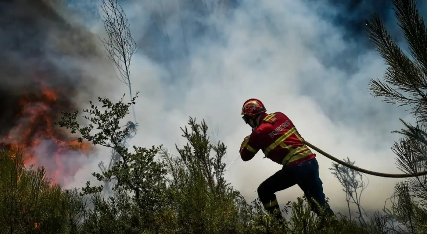 Meios de combate a incêndios florestais reforçados a partir de hoje