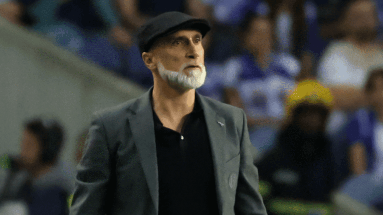 Álvaro Pacheco não se apresentou no treino do Vitória SC. Presidente fala ao meio-dia