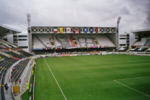 Vitória descarta risco de falhar provas da UEFA e alega que só resta pagar multa&nbsp;