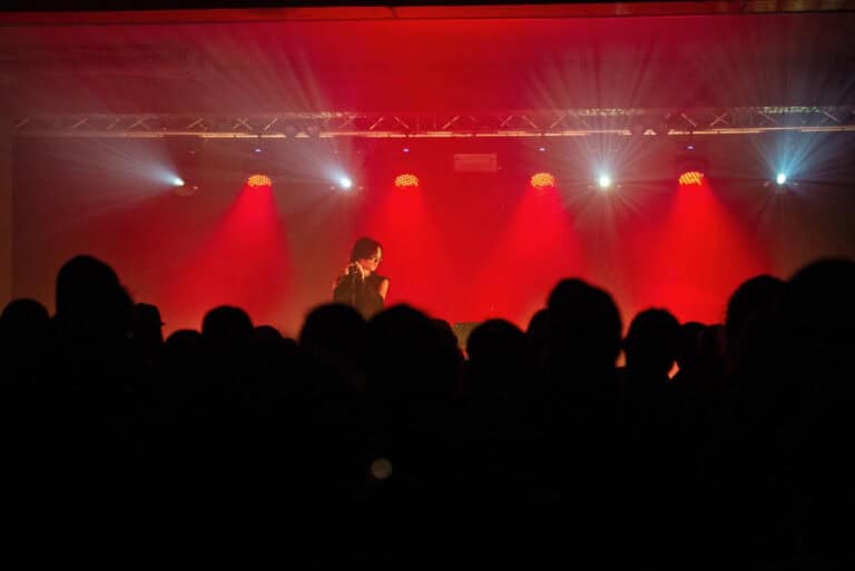 Hypnosis Therapy, Papaya e Alex Wilcox confirmados no Mucho Flow