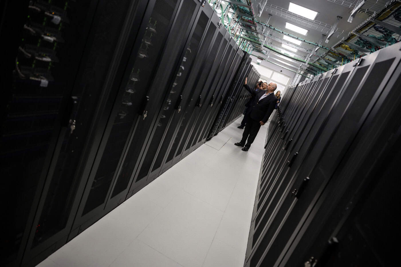 “É uma máquina poderosíssima que deve ser posta à disposição da comunidade”