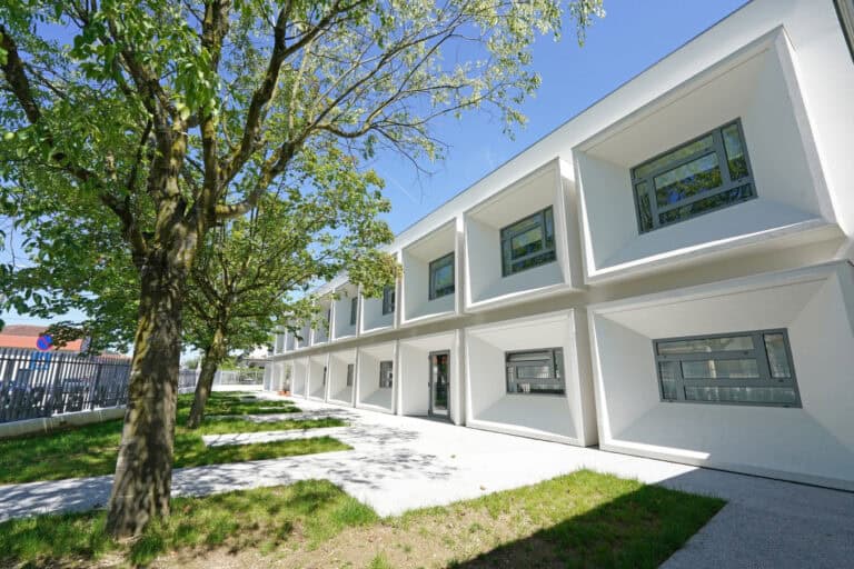 Crescimento populacional leva CMB a "acelerar investimentos em escolas"