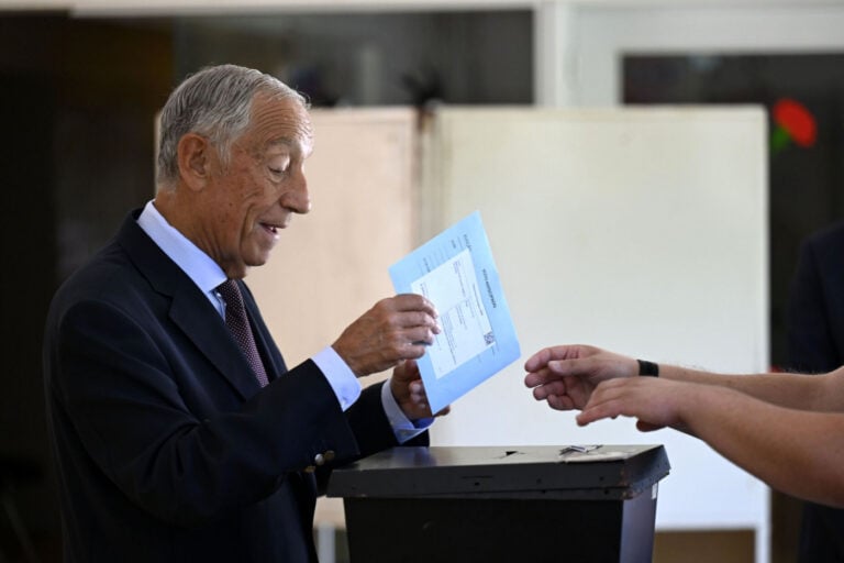 Marcelo elogia adesão dos portugueses ao voto antecipado