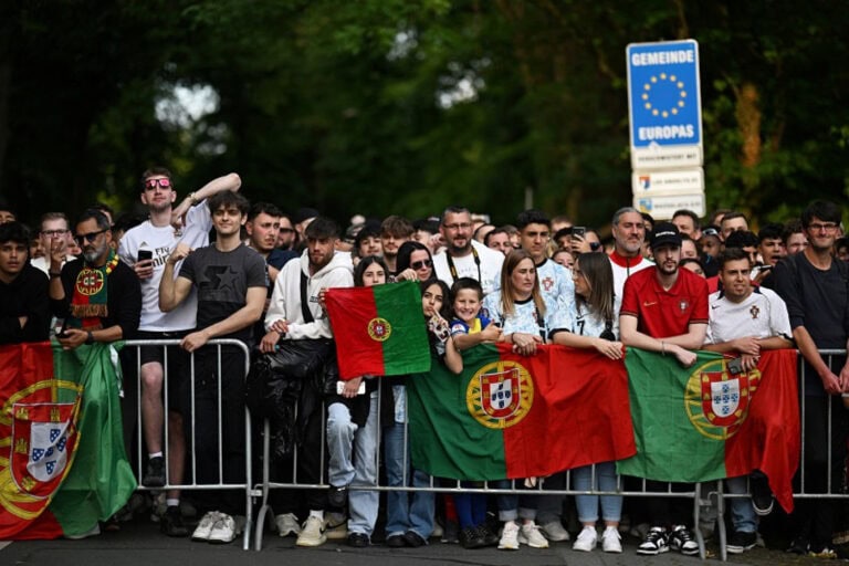 Portugal cumpre primeiro treino na Alemanha em sessão aberta&nbsp;