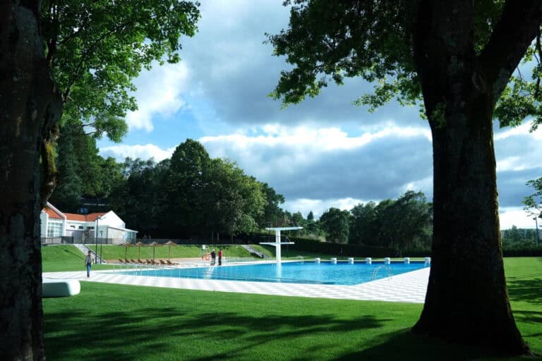 Piscina da Ponte reabre ao público a 22 de junho e prevê acesso para pessoas com mobilidade reduzida