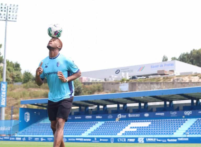 Samuel Essende muito perto de rumar à Bundesliga