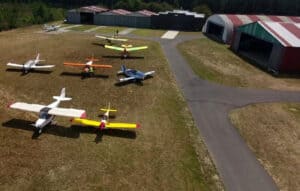 Estudantes de Engenharia Aeroespacial fazem batismo de voo