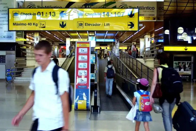 Imigrantes brasileiros são os que mais pedem ajuda para voltar a casa&nbsp;