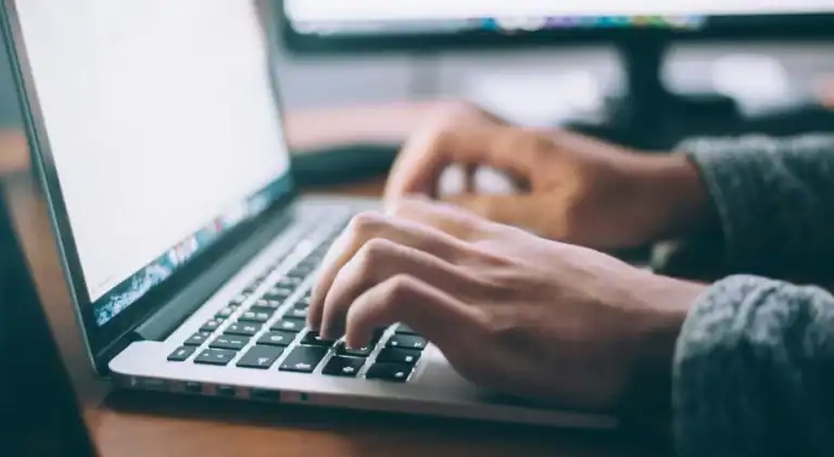 Mais de 80% das empresas que testaram semana de 4 dias decidiram manter modelo&nbsp;