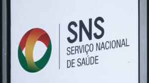 SNS regista défice de 435 milhões de euros em 2023