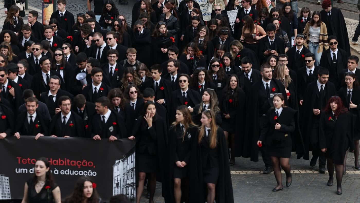 Universitários aprovam moção para a valorização do ensino artístico&nbsp;