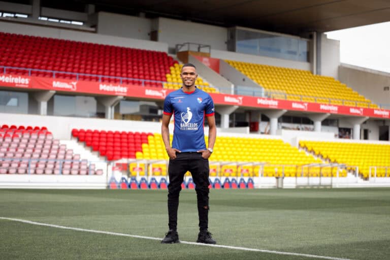 Gil Vicente transfere defesa Lucas Barros para os sérvios dos FK Vojvodina&nbsp;