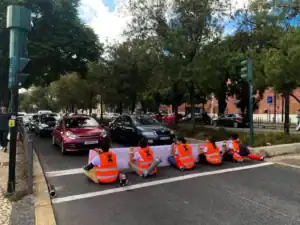 Ativistas do Climáximo condenados a pena suspensa de ano e meio&nbsp;&nbsp;