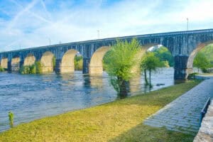 Comentadores da RUM criticam proposta de elevação de Palmeira a vila