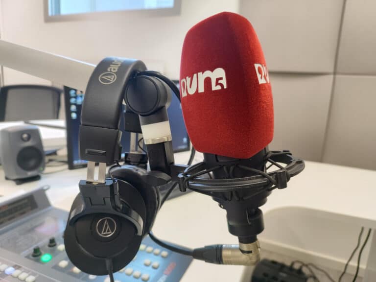 RUM comemora 35 anos de emissões legais com emissão fora dos estúdios