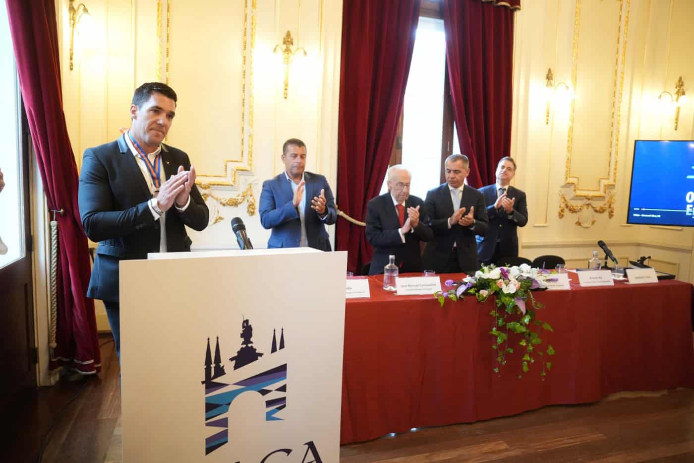 Canoísta Emanuel Silva homenageado em Braga após carreira com 40 medalhas internacionais