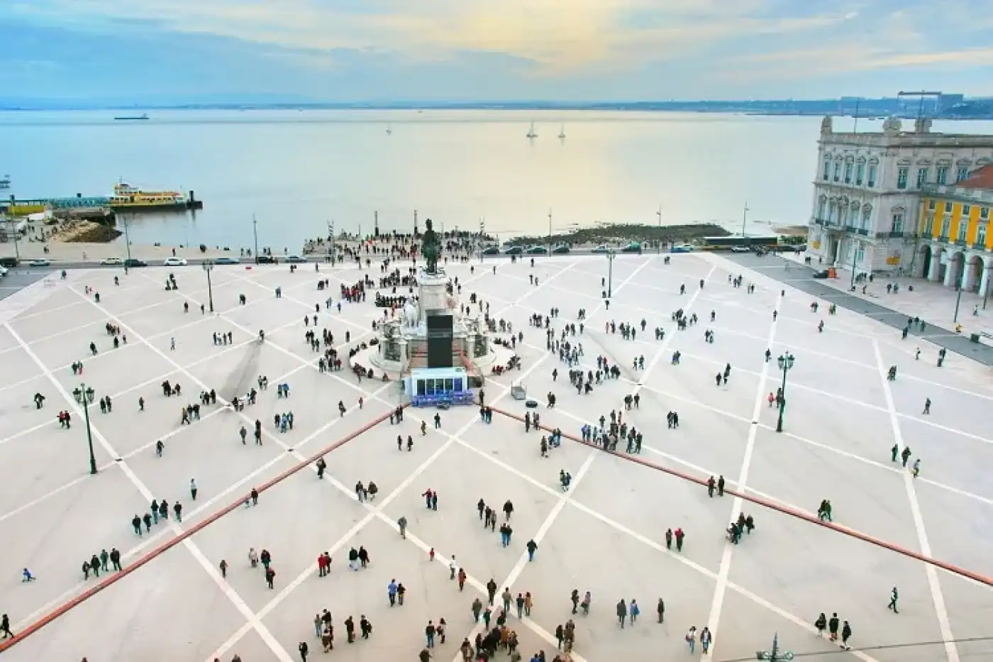 Dia Mundial da População. Menos bebés e uma população mais envelhecida em Portugal