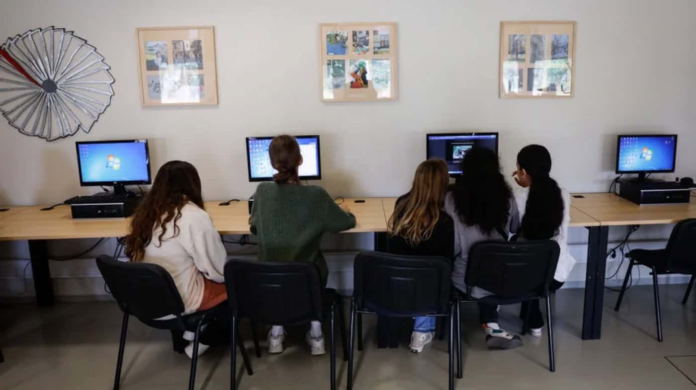 14% dos alunos do ensino básico e secundário em Portugal são imigrantes