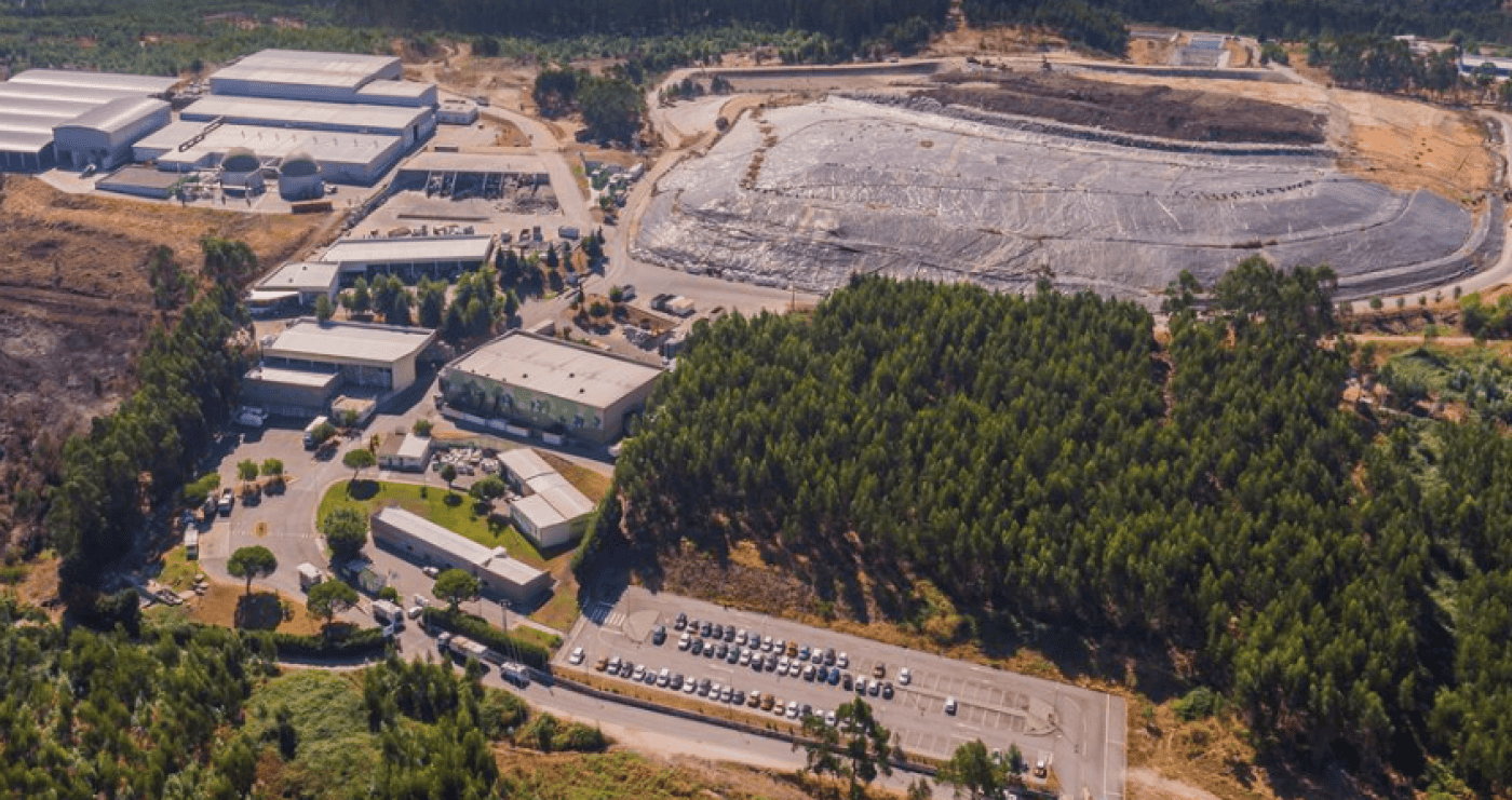 Maus cheiros do aterro da Braval levam BE a exigir ao governo que resolva situação