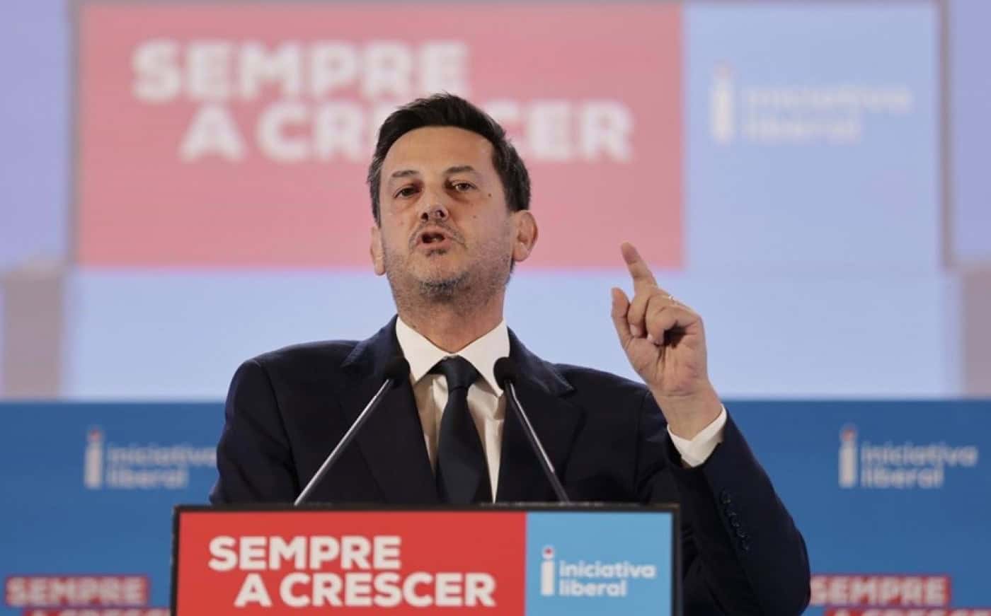 Rui Rocha: Governo está a "criar um país armadilha" com IRS Jovem