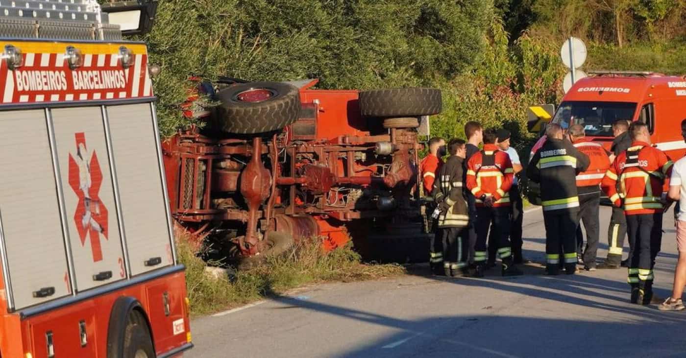 Cinco bombeiros feridos num despiste em Barcelos