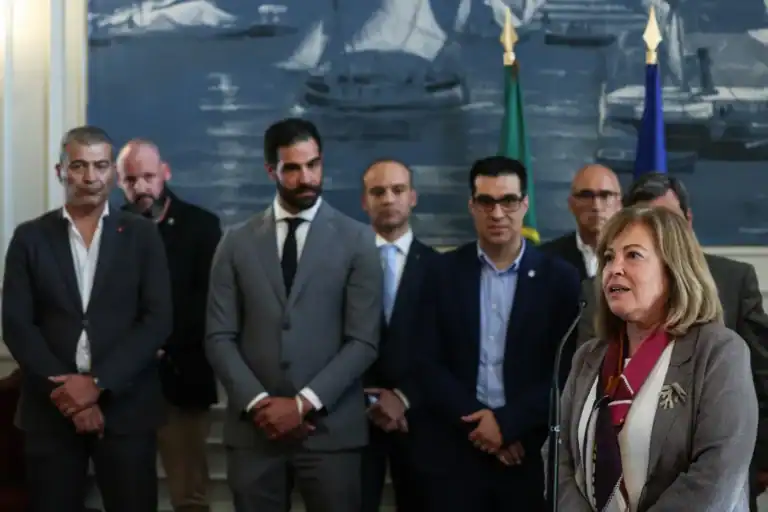 MAI diz estarem "encerradas" negociações salariais com GNR e PSP&nbsp;