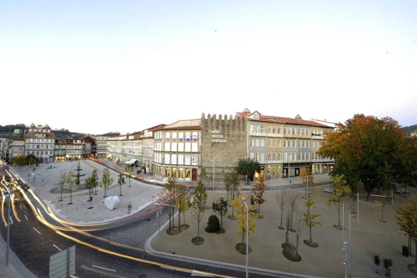 Polémica em Guimarães após CMG proibir esplanadas no Toural nas festas da cidade