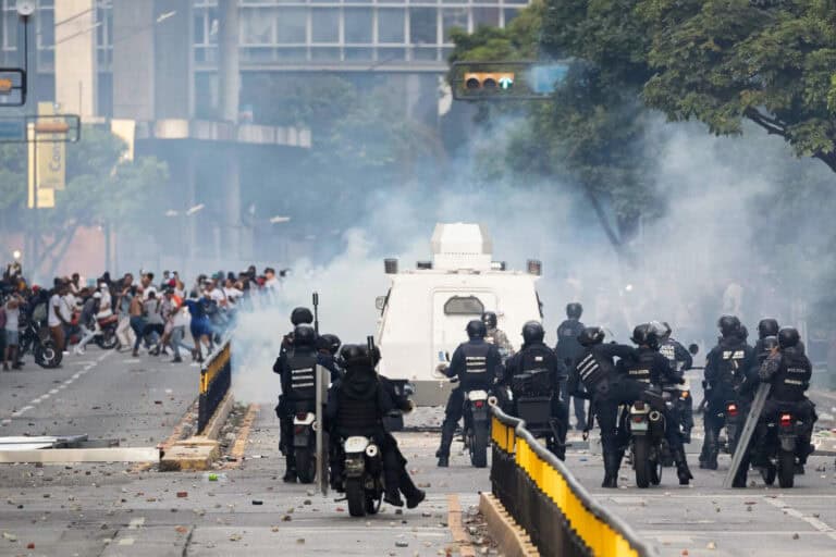 Pelo menos um morto e 46 detidos em manifestações na Venezuela&nbsp;