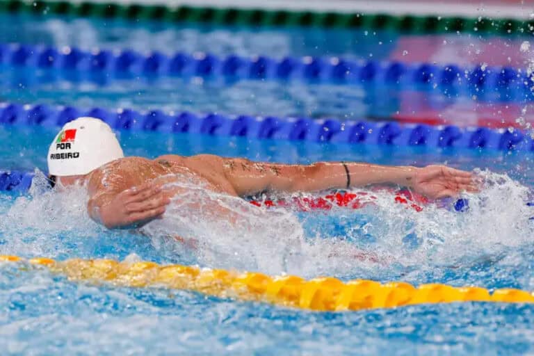 Paris2024. Nadador Diogo Ribeiro falha meias-finais dos 100 metros livres
