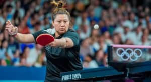 Paris2024. Jieni Shao afastada na segunda ronda do ténis de mesa