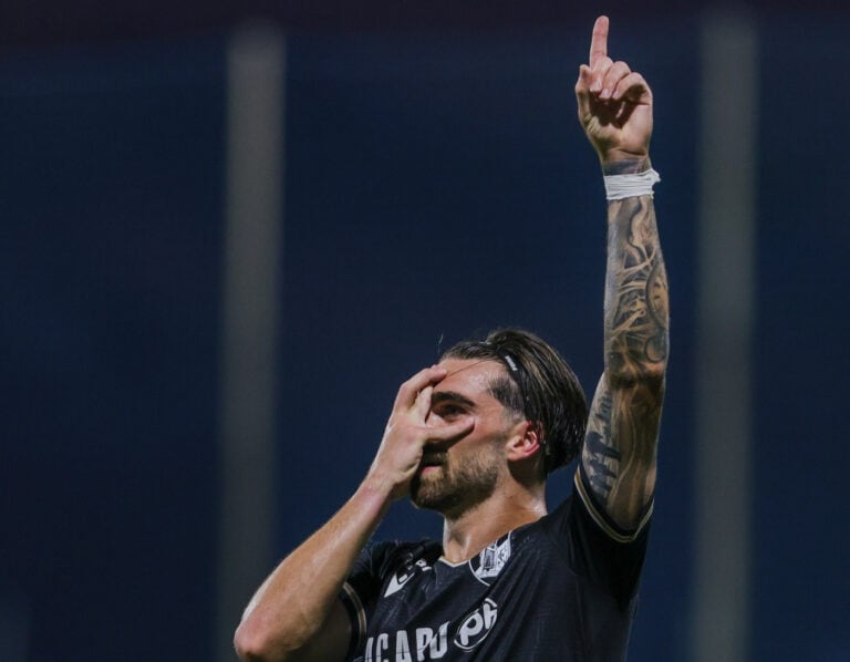 Rui Borges confirma saída de Jota Silva do Vitória SC