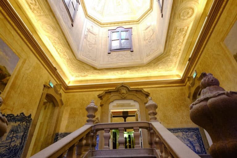 Há uma nova exposição no Palácio do Raio para ver até 2 de setembro