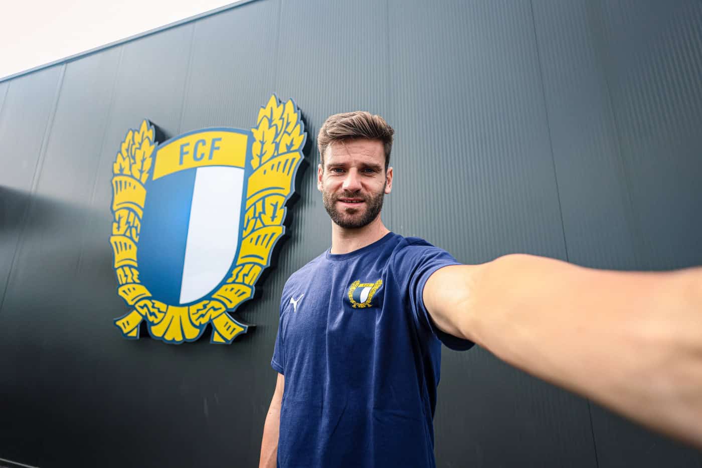 Mario González reforça o FC Famalicão