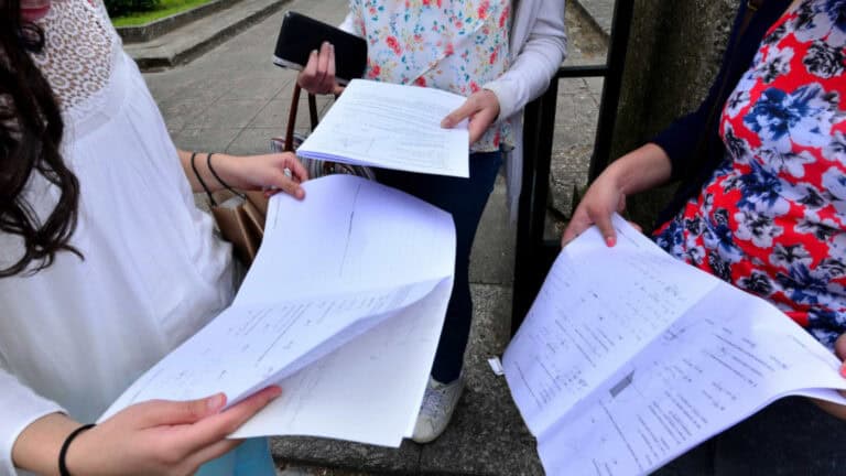 Matemática A entre as três disciplinas com média negativa na 2.ª fase