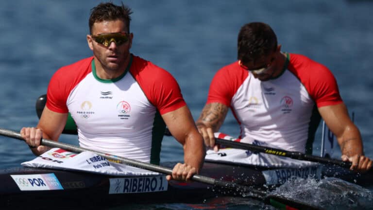 Paris2024.&nbsp;João Ribeiro e Messias Baptista apurados para a final de K2 500