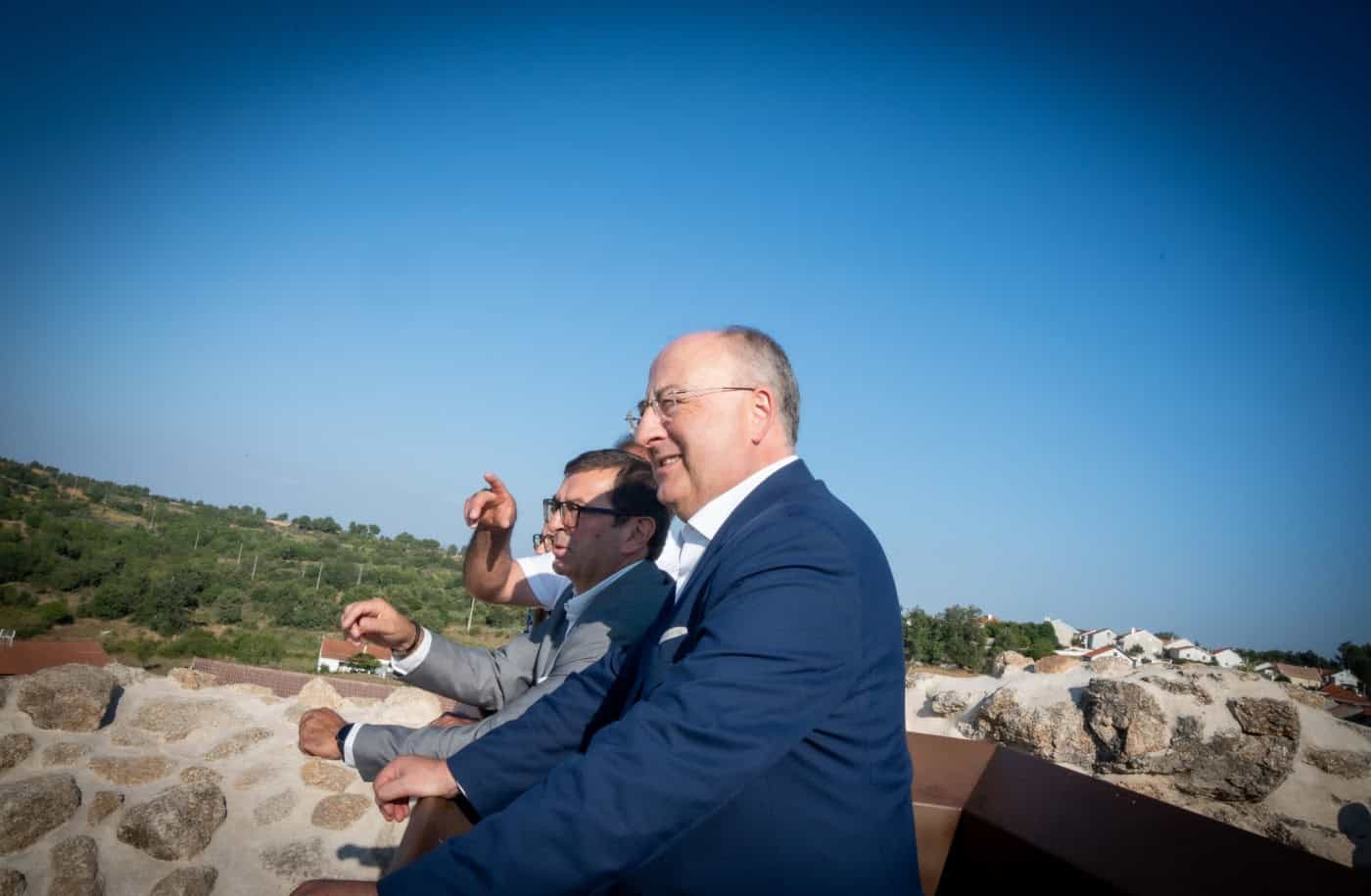 Flexibilização de regras permite mais de 40% de tripulantes migrantes em embarcações diz o ministro da Agricultura