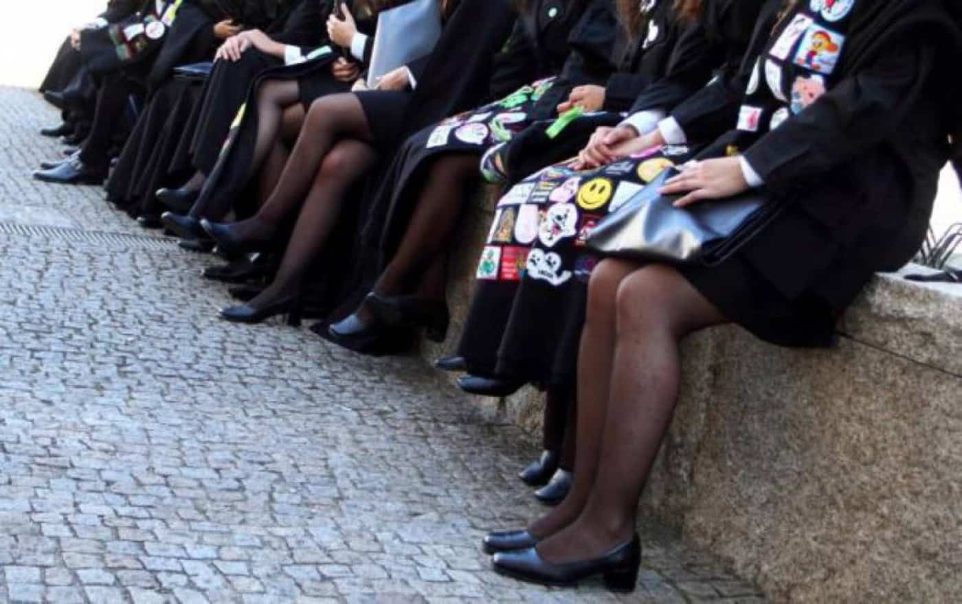 Estudantes deslocados com bolsa vão receber apoio de 40 euros por mês para deslocações