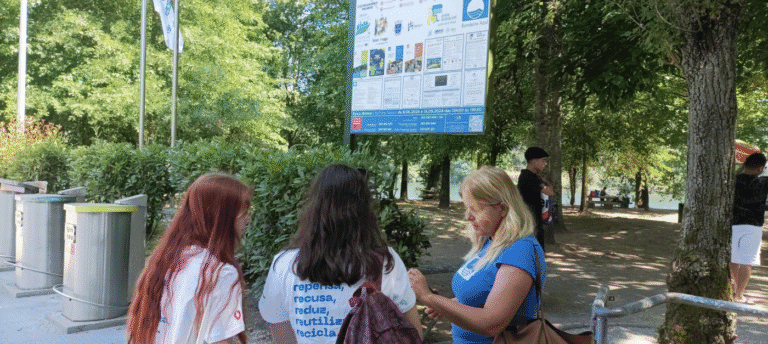 Jovens sensibilizam banhistas nas praias fluviais de Braga