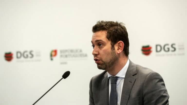 Subdiretor-geral da DGS garante que risco da febre hemorrágica Crimeia-Congo é reduzido&nbsp;