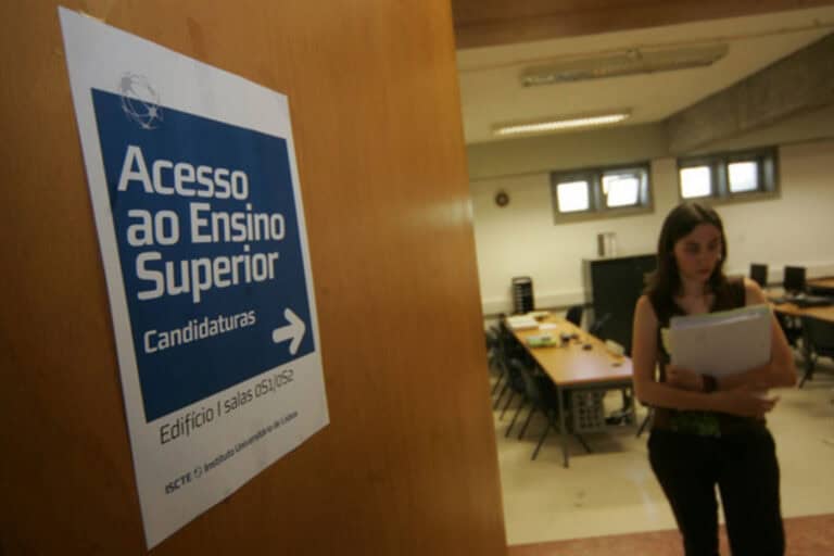 Quase 50 mil colocados na 1.ª fase do concurso de acesso ao ensino superior&nbsp;