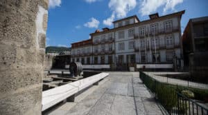 Pousada da Juventude de Guimarães continua a alojar universitários