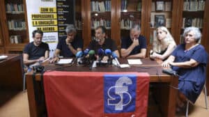 Se as aulas começassem hoje, 122 mil alunos ficaram sem professores a pelo menos uma disciplina