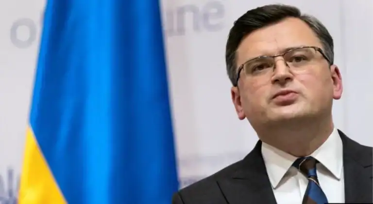 Ministro dos Negócios Estrangeiros ucraniano demite-se&nbsp;