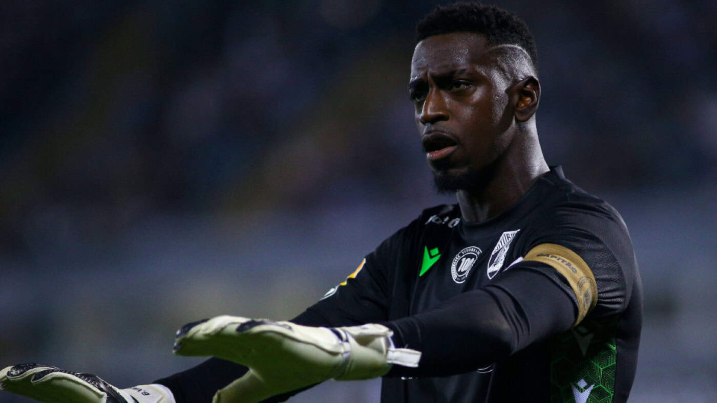 Bruno Varela vence prémio de guarda-redes do mês