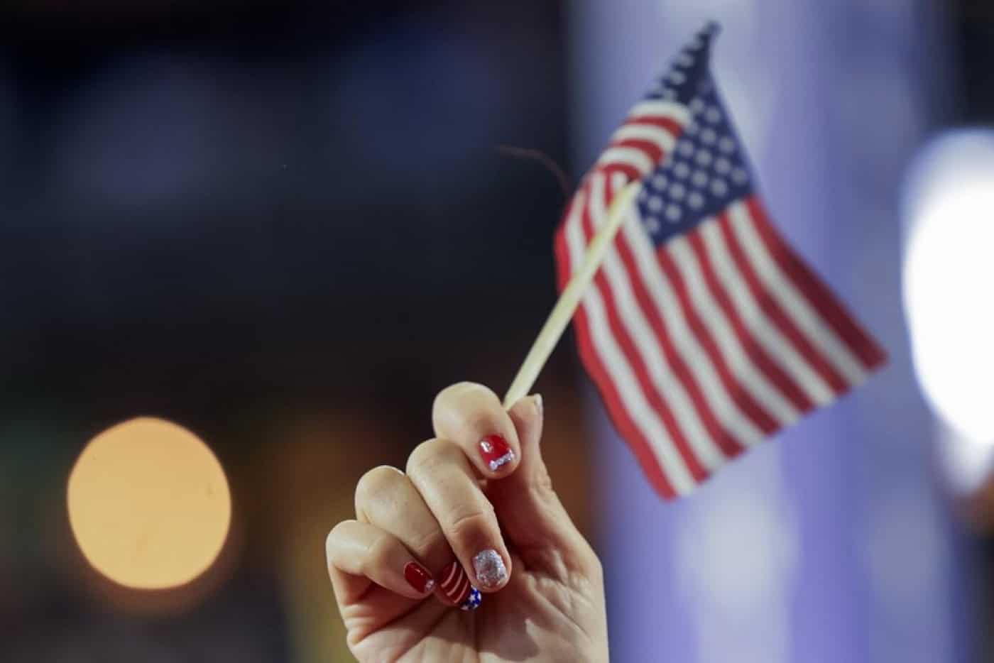 Donald Trump e Kamala Harris defrontam-se hoje em debate histórico