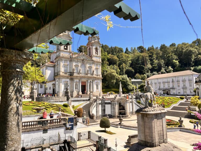Quatro monumentos de Braga e Guimarães recebem Selo Rotas do Norte