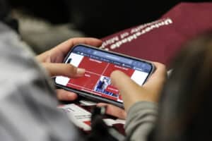 Medo ainda impede muitos universitários de denunciar situações lesivas