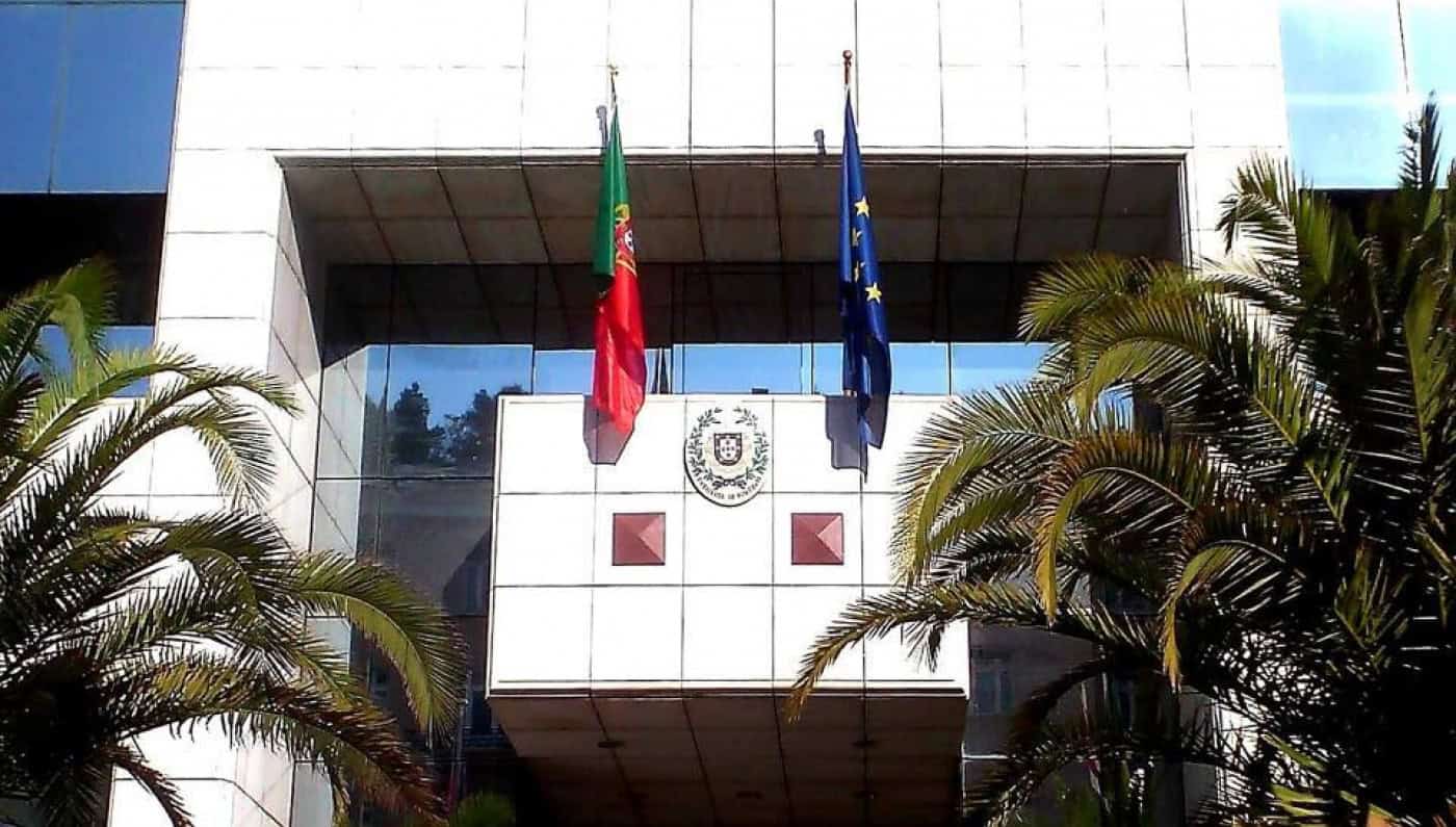 Governo abre 100 vagas para estágios profissionais em embaixadas e representação permanente